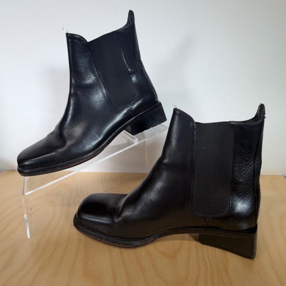 Cole Haan Black Leather Chelsea Boots Square Toe Ankle Boots Size 5.5 - Picture 1 of 9